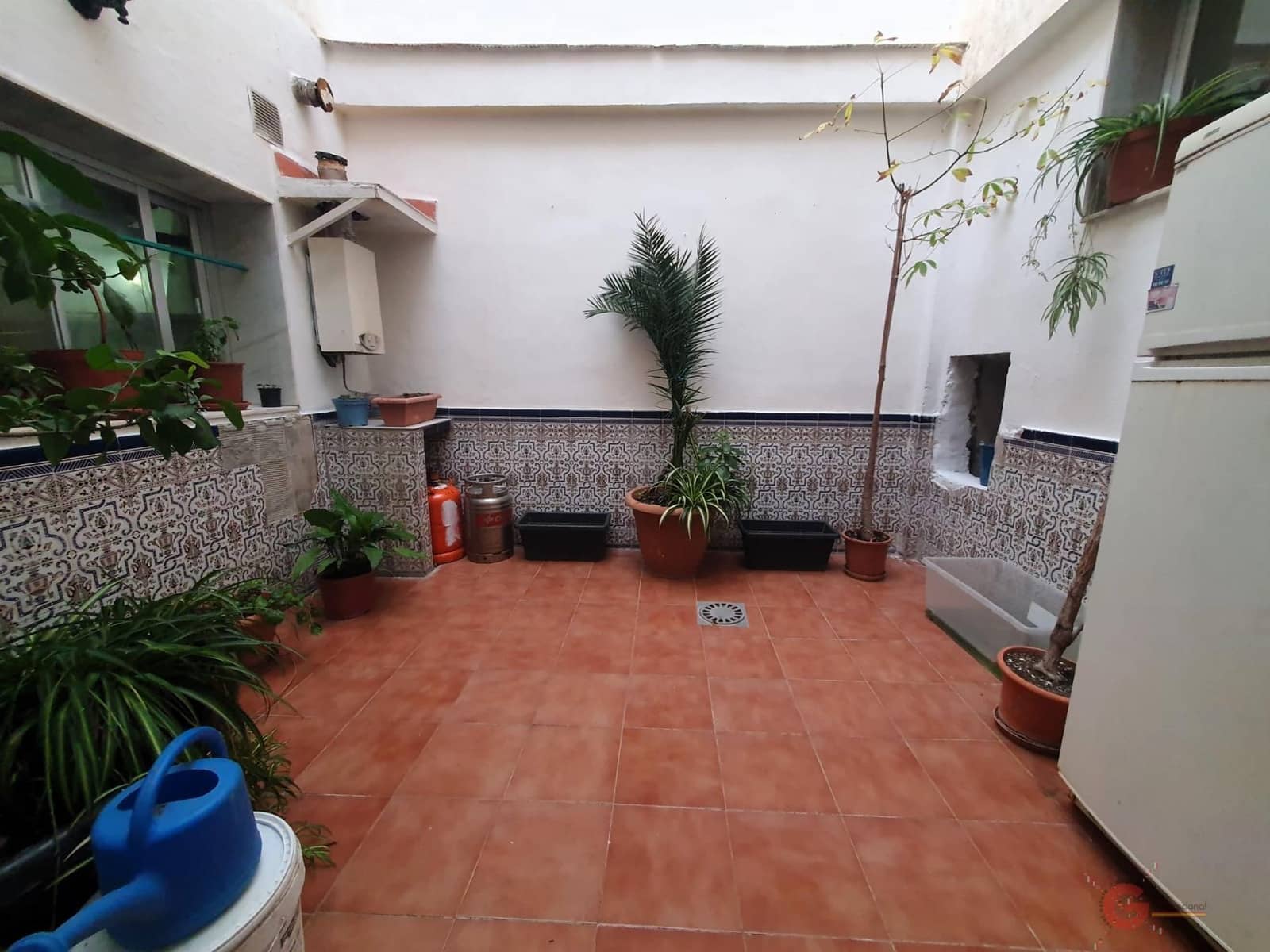 4 slaapkamer Villa te koop in Velez de Benaudalla met garage - € 200.000 (Ref: 8790367)