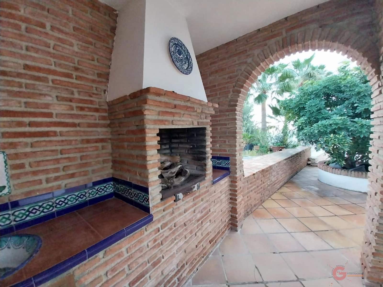 5 soverom Finca/Herregård til salgs i Itrabo med svømmebasseng garasje - € 1 500 000 (Ref: 8821056)