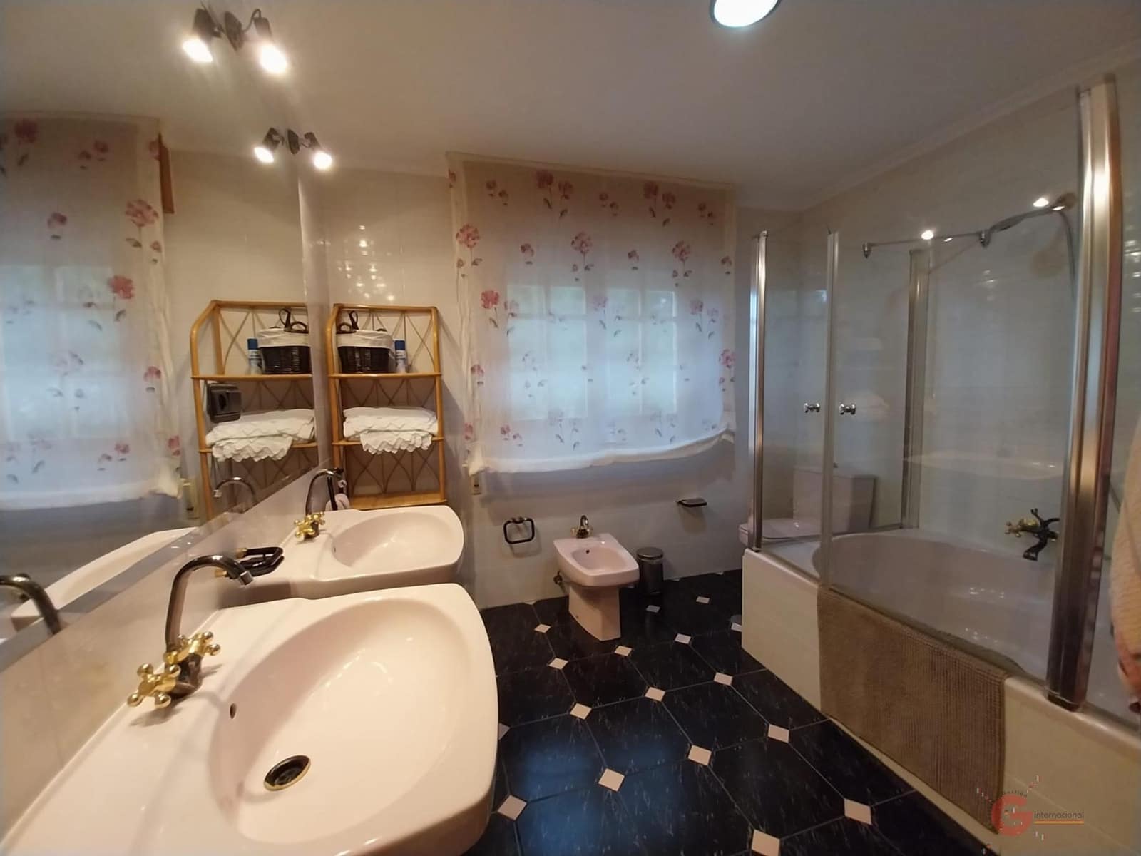 5 soverom Finca/Herregård til salgs i Itrabo med svømmebasseng garasje - € 1 500 000 (Ref: 8821056)