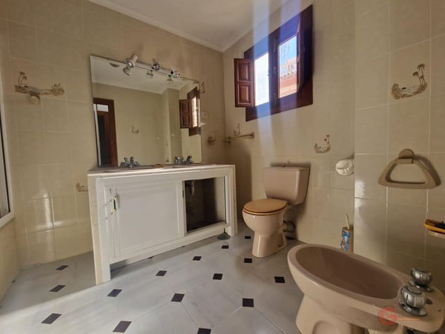 4 soverom Villa til salgs i Molvízar med garasje - € 170 000 (Ref: 8821059)