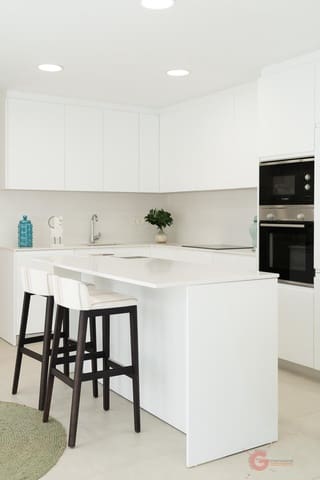 3 soveværelse Penthouse til salg i Torremolinos med swimmingpool garage - € 801.000 (Ref: 8828358)