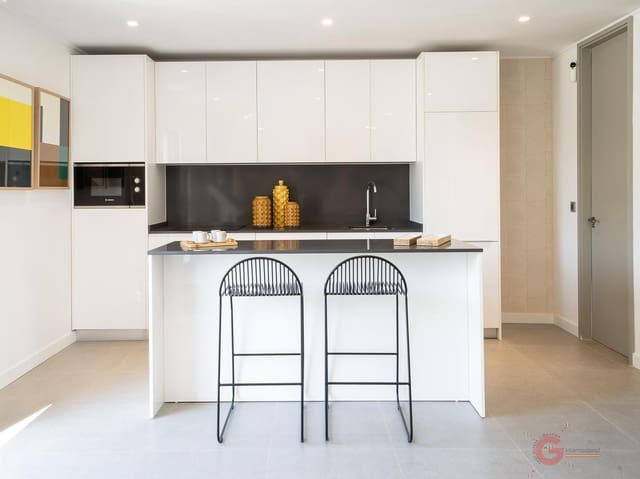 3 soveværelse Penthouse til salg i Torremolinos med swimmingpool garage - € 801.000 (Ref: 8828358)