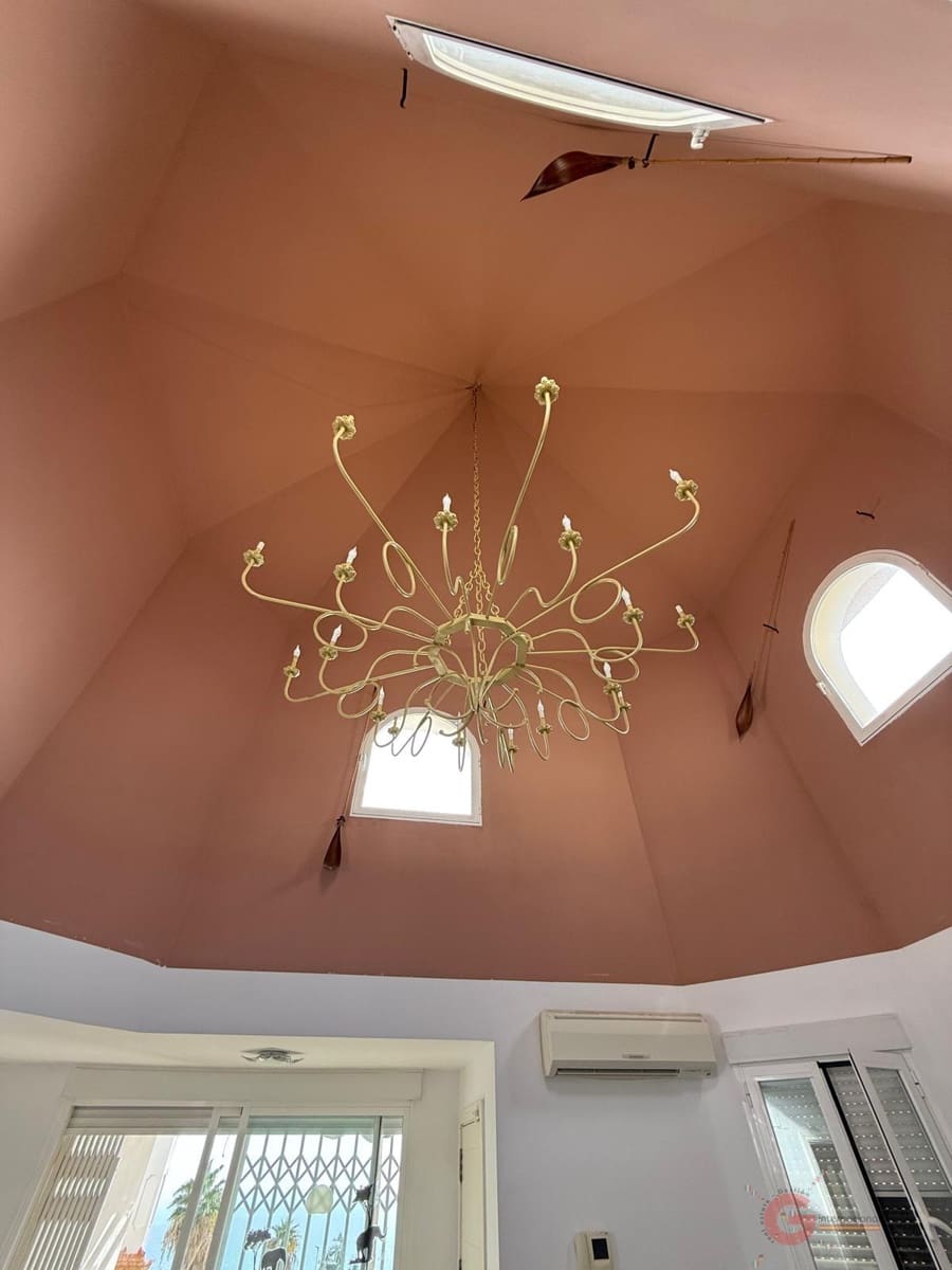 5 soveværelse Villa til salg i Salobrena med swimmingpool garage - € 480.000 (Ref: 8840446)