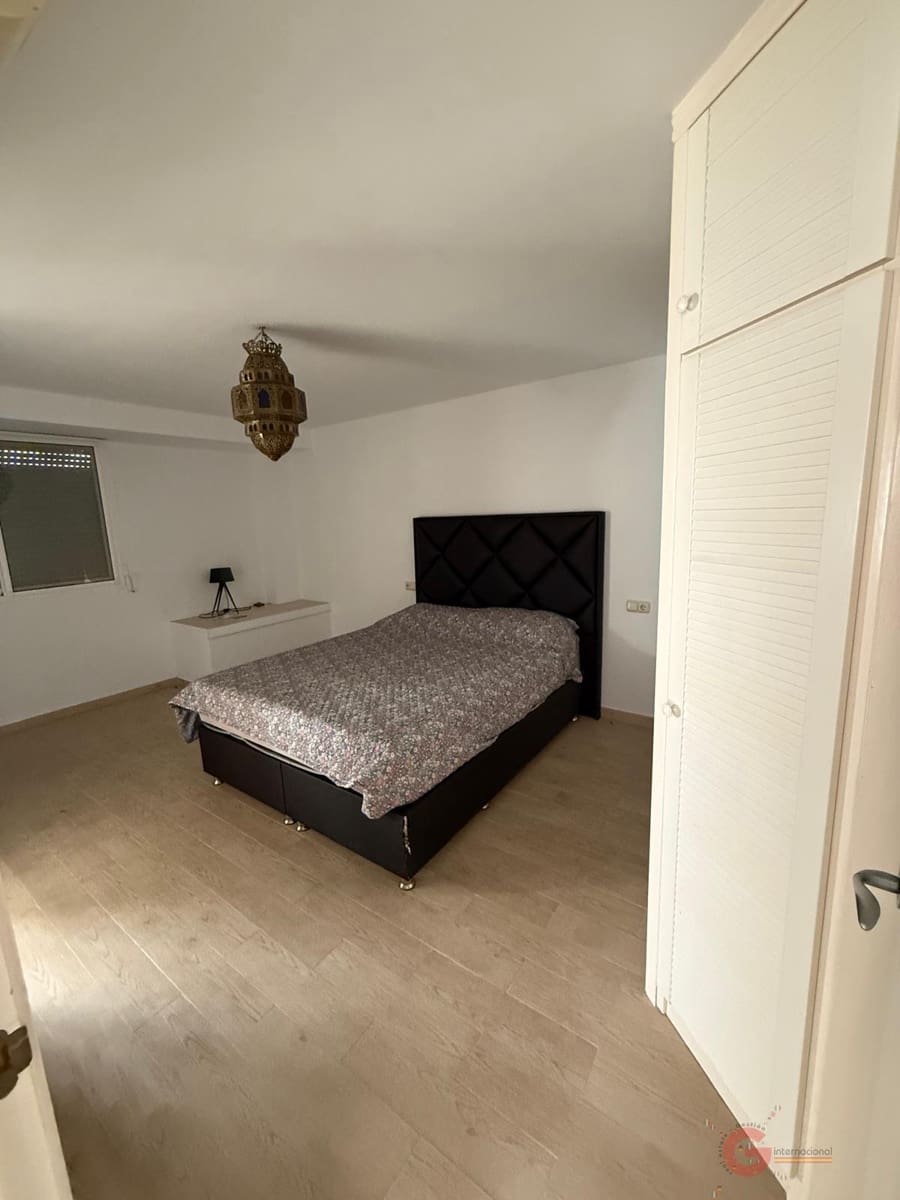 5 soveværelse Villa til salg i Salobrena med swimmingpool garage - € 480.000 (Ref: 8840446)