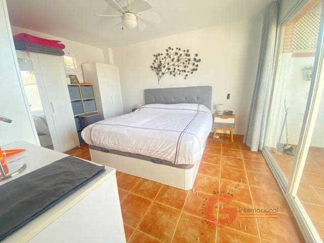 3 camera da letto Villa in vendita in La Herradura con garage - 345.000 € (Rif: 8910597)