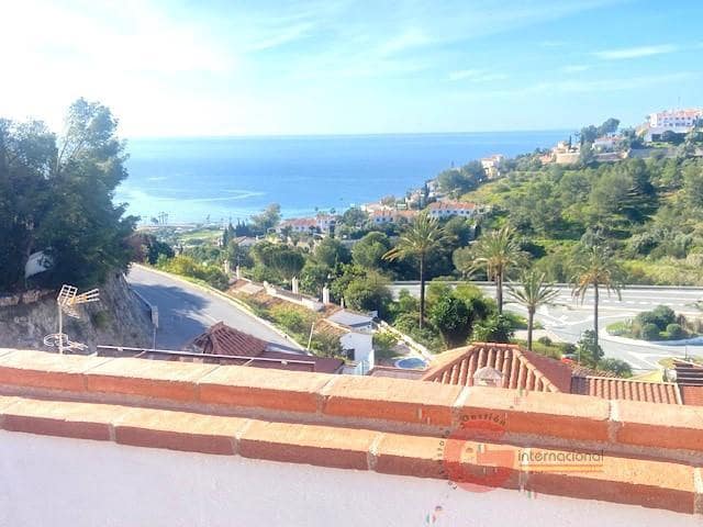 3 camera da letto Villa in vendita in La Herradura, Almuñécar con garage - 345.000 € (Rif: 8910597)