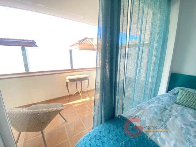 3 camera da letto Villa in vendita in La Herradura con garage - 345.000 € (Rif: 8910597)