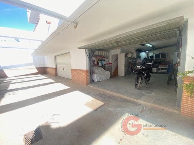 3 camera da letto Villa in vendita in La Herradura con garage - 345.000 € (Rif: 8910597)
