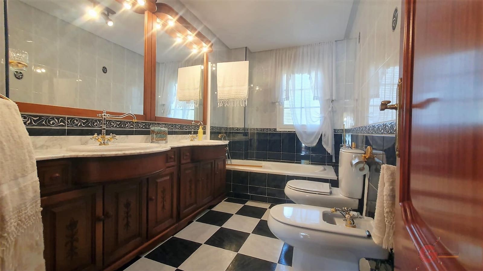 5 camera da letto Villa in vendita in Velez de Benaudalla con garage - 372.000 € (Rif: 8928009)