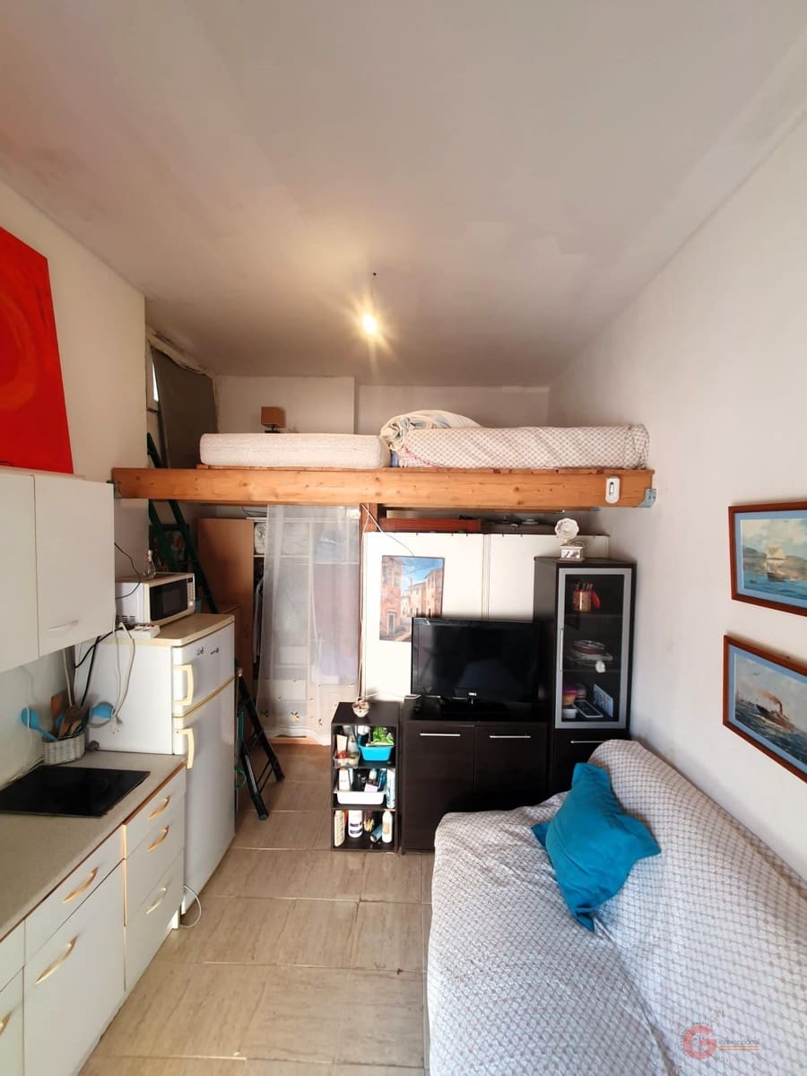 4 soveværelse Villa til salg i Granada by - € 213.000 (Ref: 8971555)