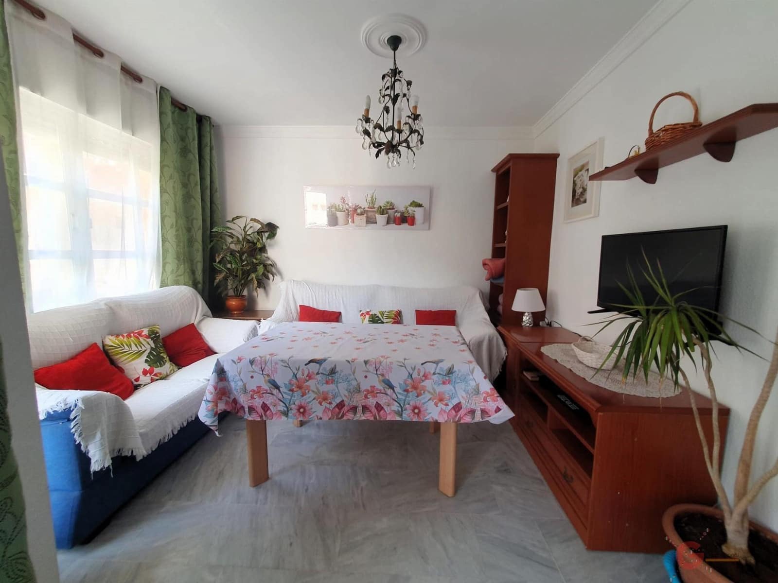 4 soveværelse Villa til salg i Granada by - € 213.000 (Ref: 8971555)