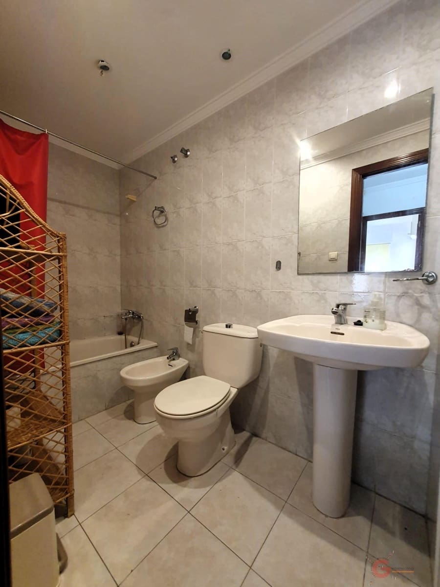 4 soveværelse Villa til salg i Granada by - € 213.000 (Ref: 8971555)