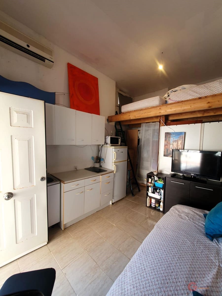 4 soveværelse Villa til salg i Granada by - € 213.000 (Ref: 8971555)