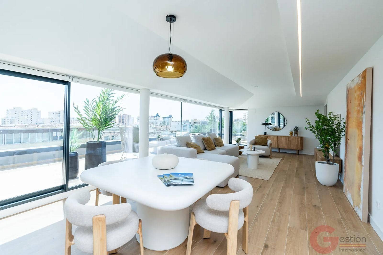 3 quarto Penthouse para venda em Fuengirola com piscina - 1 550 000 € (Ref: 9017116)