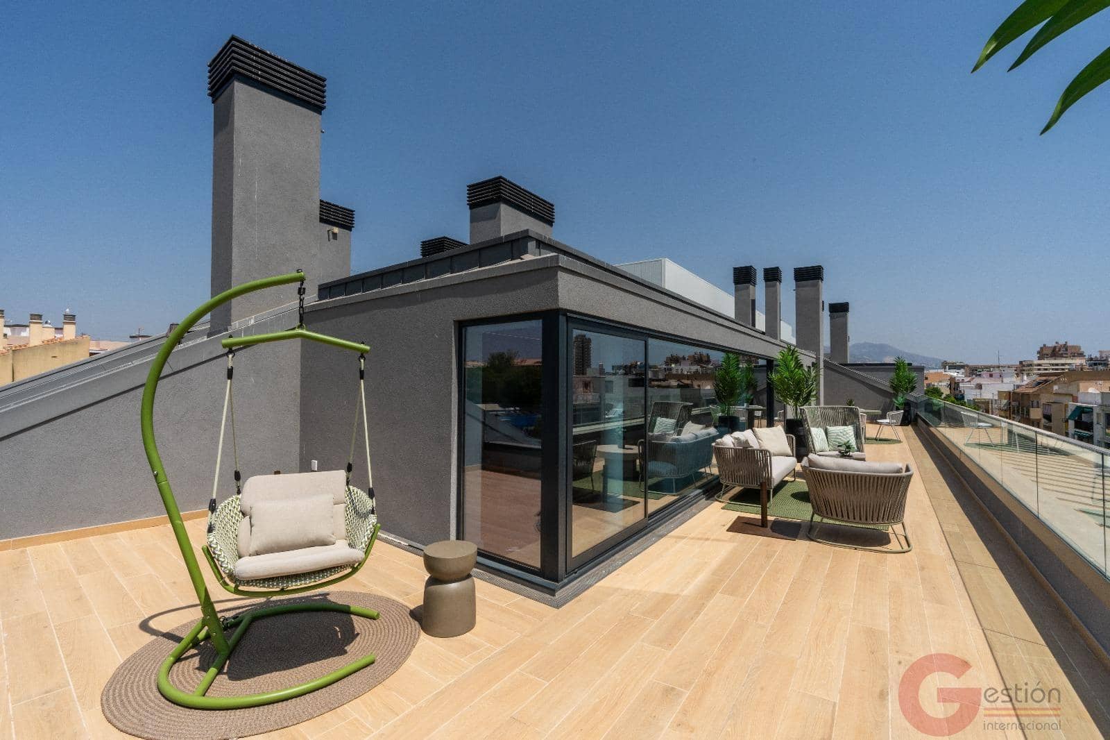 3 quarto Penthouse para venda em Fuengirola com piscina - 1 550 000 € (Ref: 9017116)