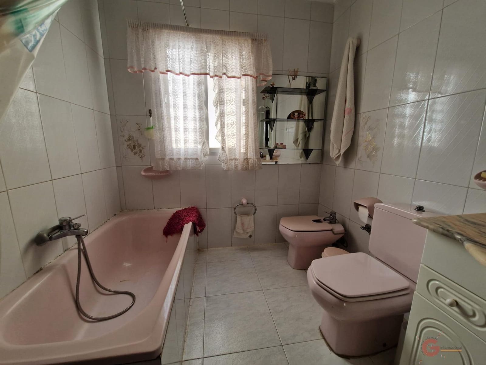 9 bedroom Villa for sale in Molvizar - € 206,500 (Ref: 9028707)