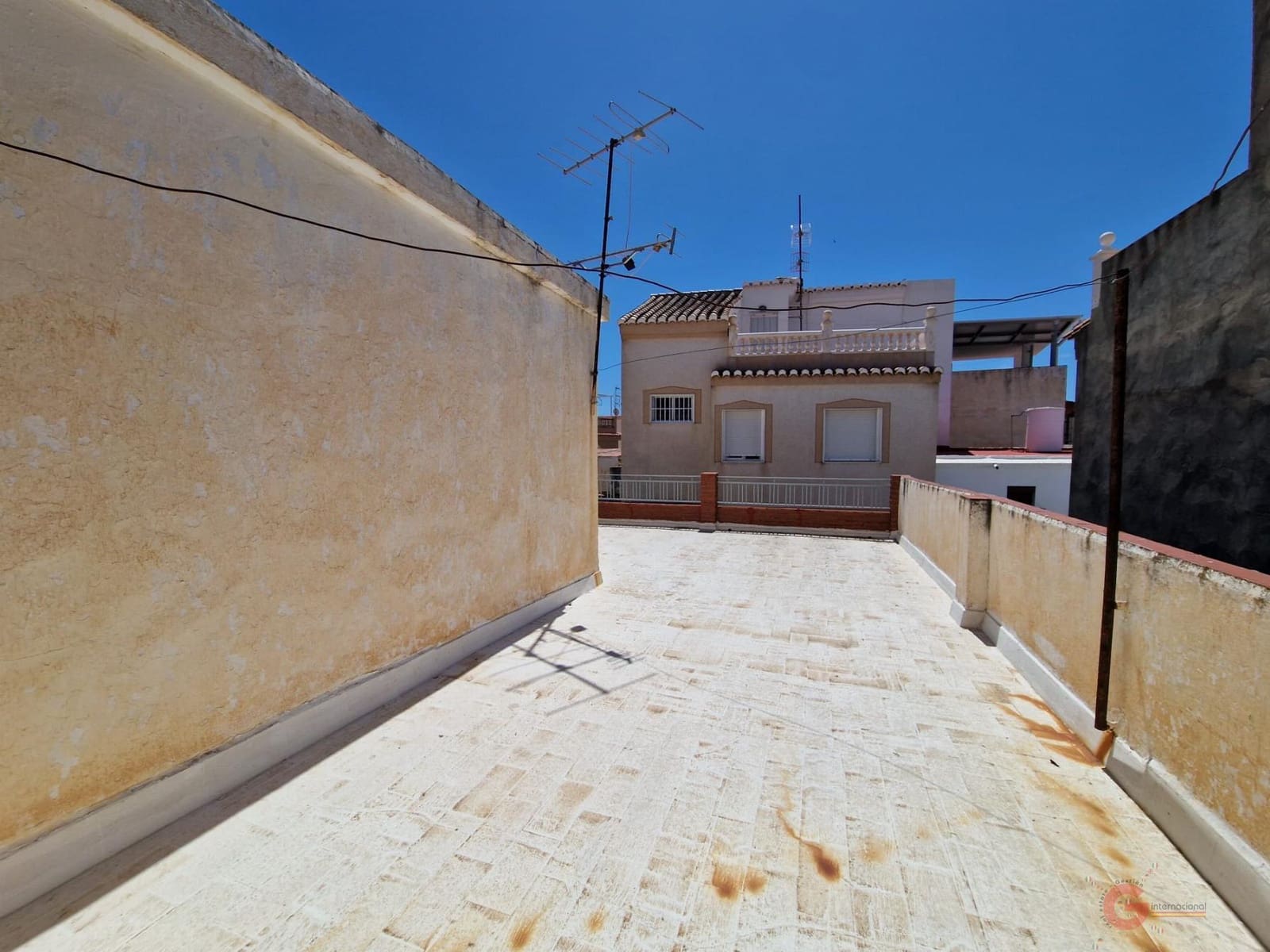 9 bedroom Villa for sale in Molvizar - € 206,500 (Ref: 9028707)