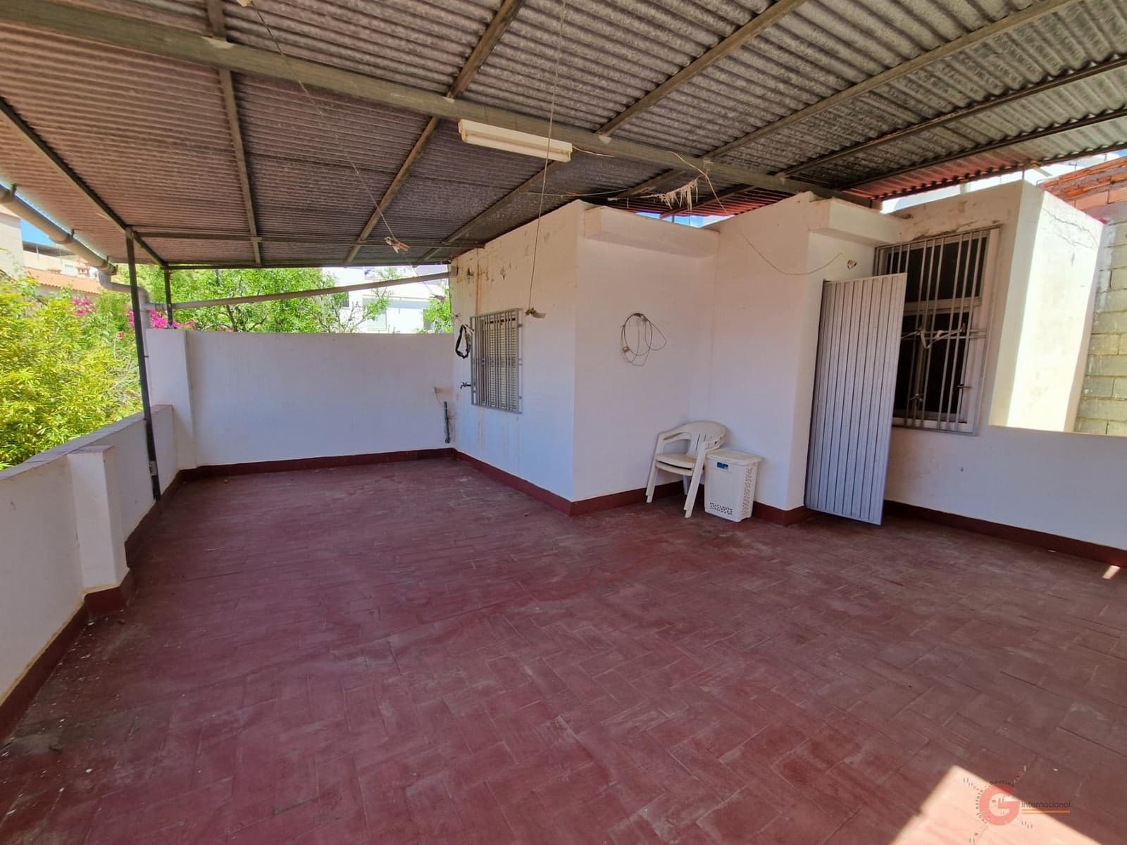 9 bedroom Villa for sale in Molvizar - € 206,500 (Ref: 9028707)