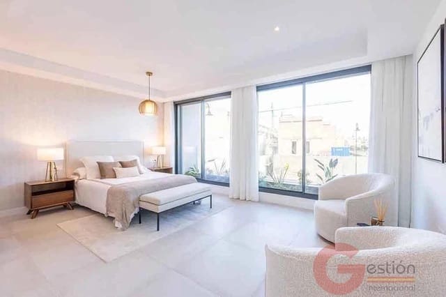 Chalet de 4 habitaciones en El Faro de Calaburra - Chaparral, Mijas en venta con piscina garaje - 958.000 € (Ref: 9031069)