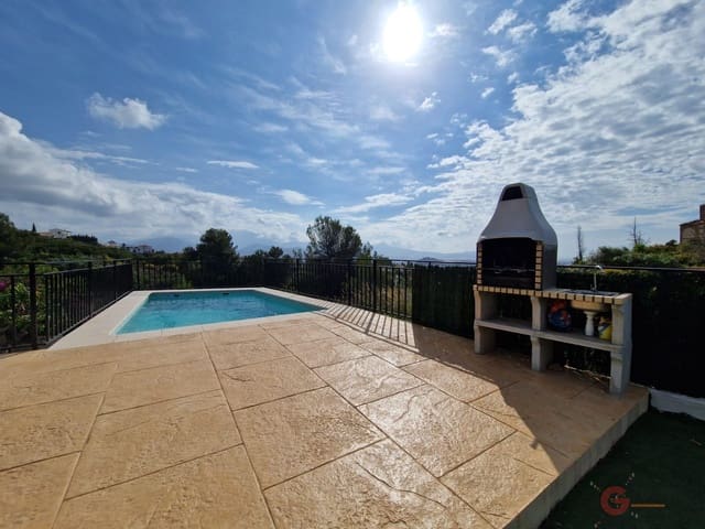 3 soverom Villa til salgs i Salobreña med svømmebasseng garasje - € 560 000 (Ref: 9050483)