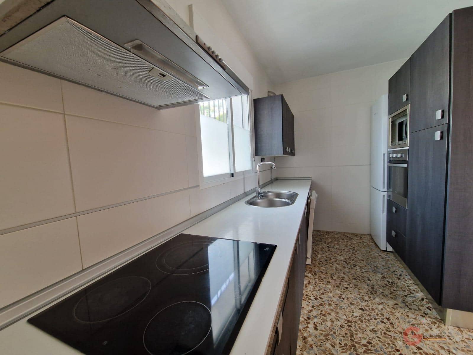 3 soveværelse Villa til salg i Salobrena med swimmingpool garage - € 560.000 (Ref: 9050483)