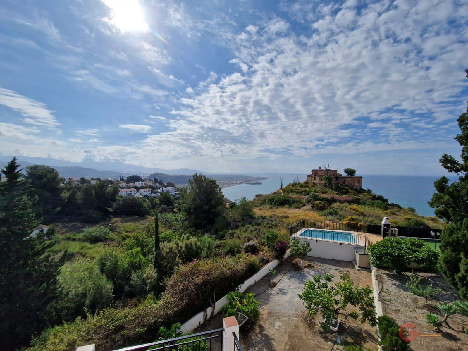 3 soveværelse Villa til salg i Salobrena med swimmingpool garage - € 560.000 (Ref: 9050483)