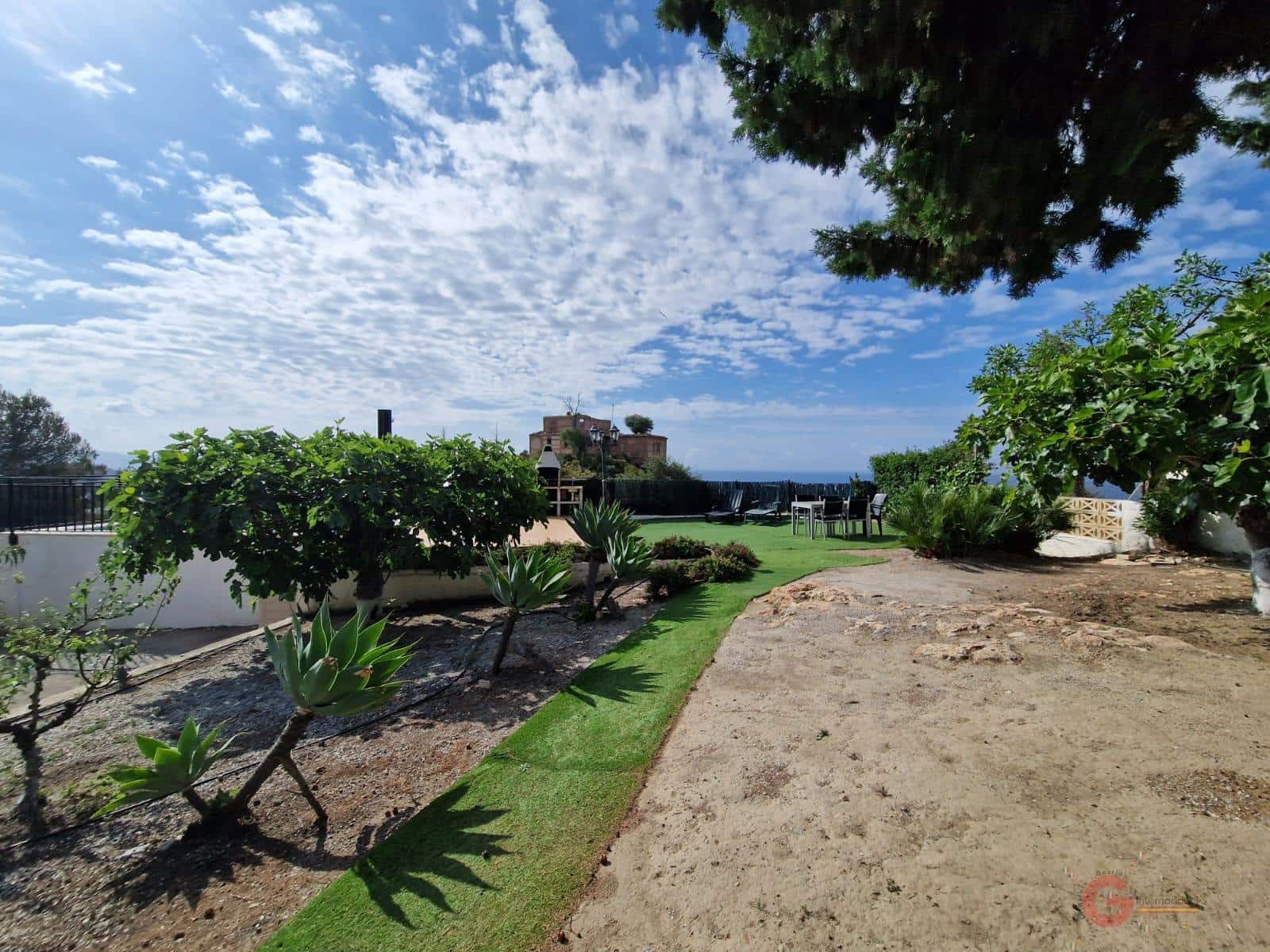 3 soveværelse Villa til salg i Salobrena med swimmingpool garage - € 560.000 (Ref: 9050483)