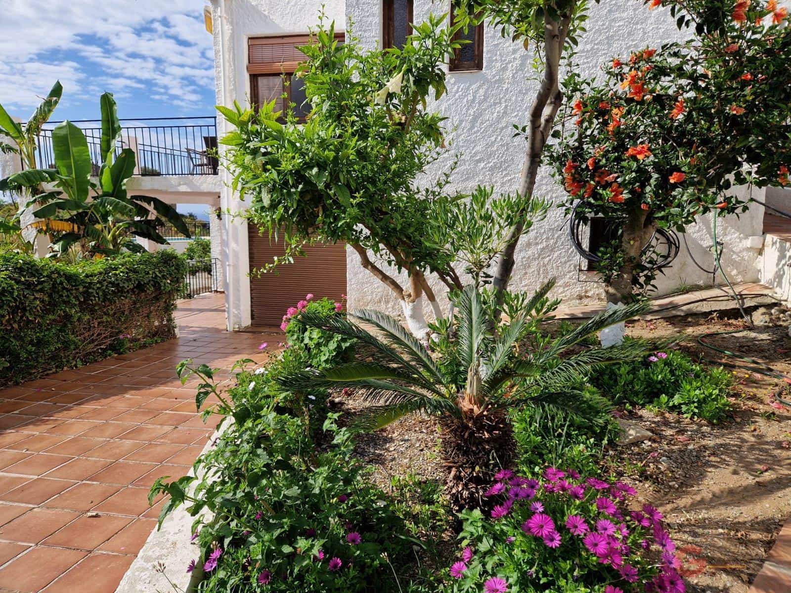 3 soveværelse Villa til salg i Salobrena med swimmingpool garage - € 560.000 (Ref: 9050483)