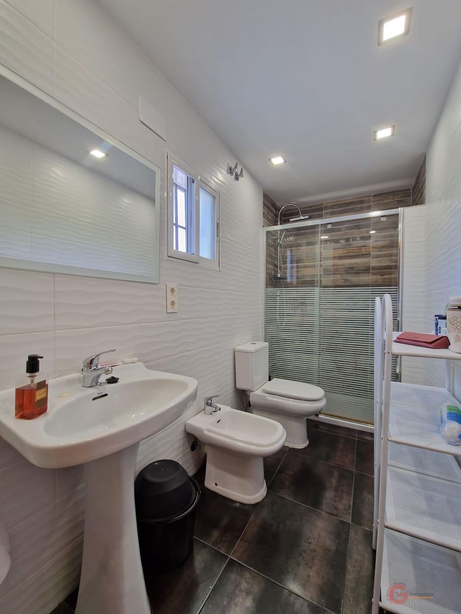 4 soveværelse Finca/Landehus til salg i Lobres med garage - € 420.000 (Ref: 9064726)