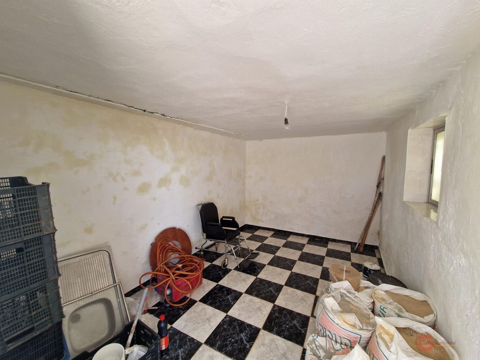 4 soveværelse Villa til salg i Molvizar med garage - € 159.000 (Ref: 9089656)