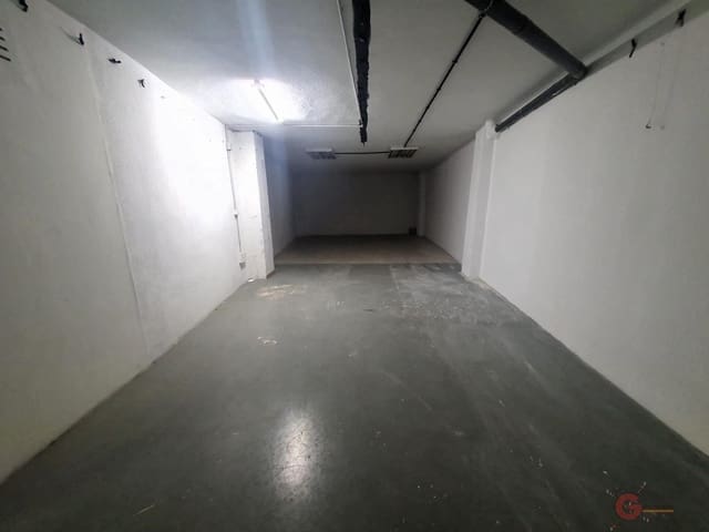 4 bedroom Commercial for sale in Motril - € 228,000 (Ref: 9095816)