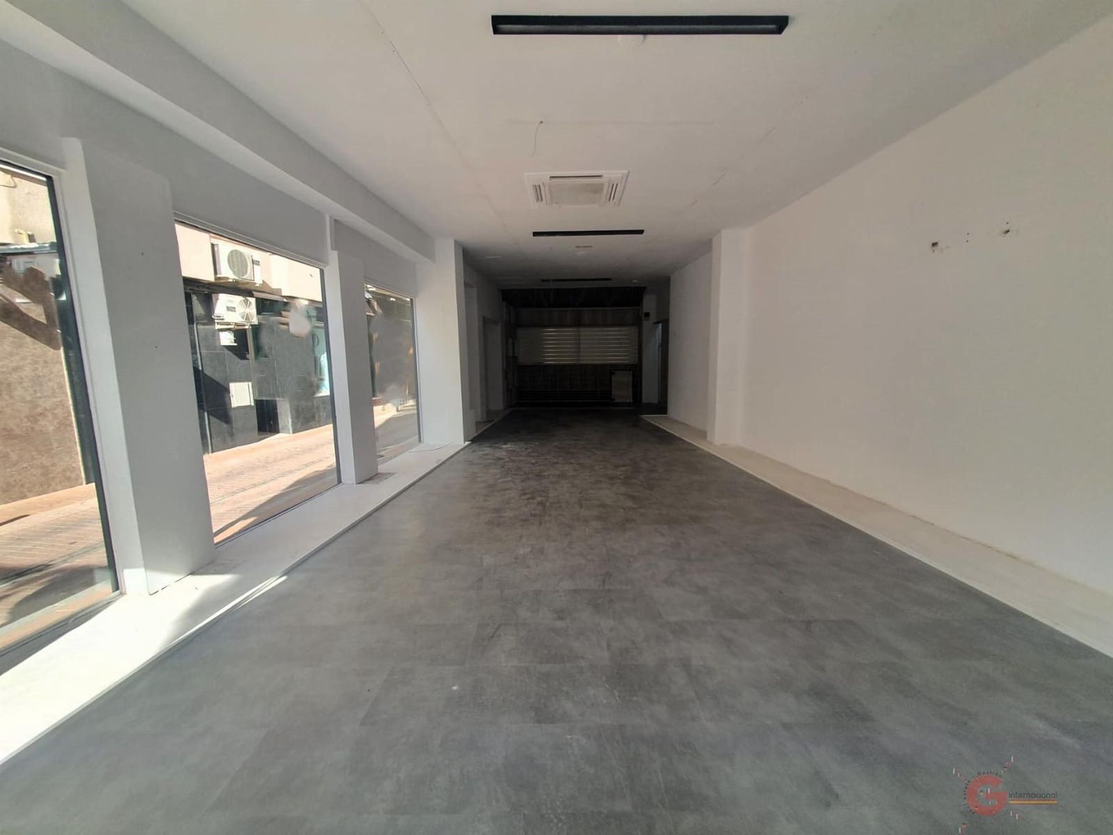 4 soveværelse Erhverv til salg i Motril - € 228.000 (Ref: 9095816)