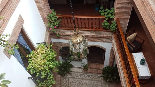 12 soveværelse Erhverv til salg i Guadix - € 395.000 (Ref: 9109829)