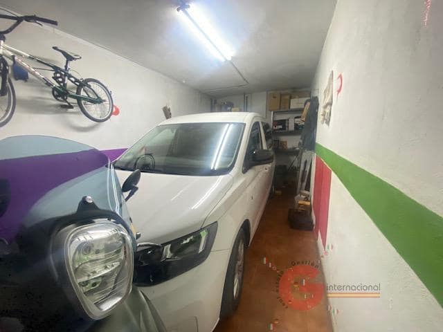 Garage til salg i Almuñécar - € 38.000 (Ref: 9124880)
