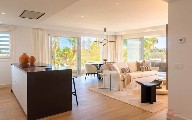 2 soverom Leilighet til salgs i Los Llanos, Estepona med svømmebasseng garasje - € 395 000 (Ref: 9126337)