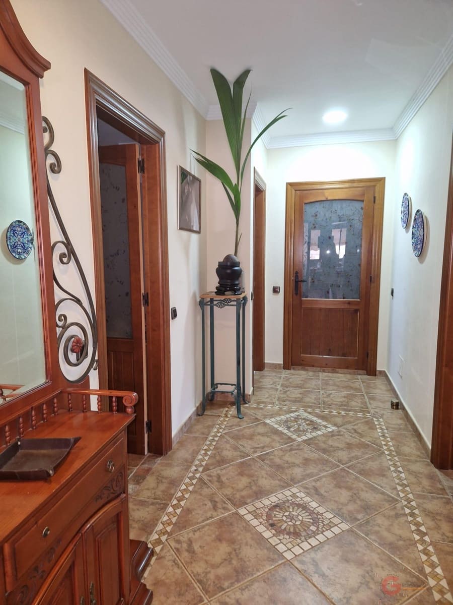 5 soveværelse Finca/Landehus til salg i Molvizar med swimmingpool garage - € 334.000 (Ref: 9129300)