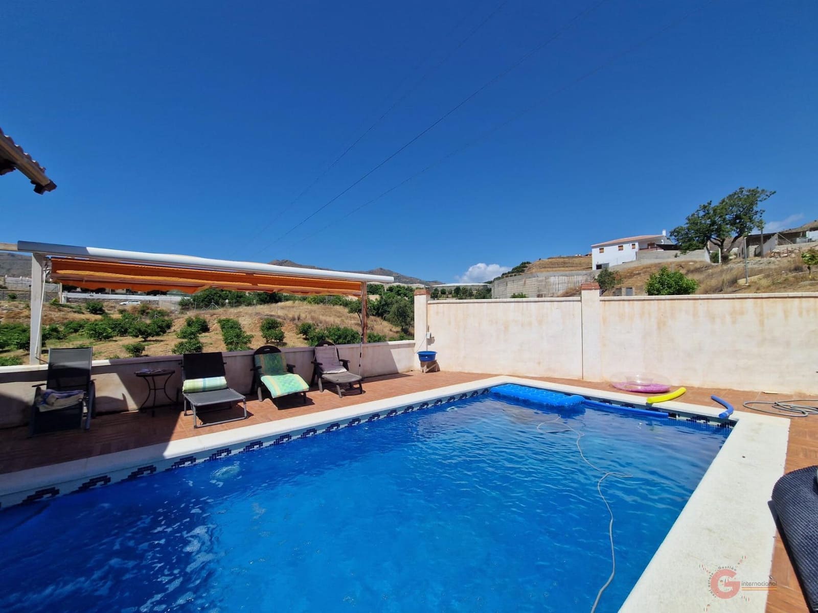 5 soveværelse Finca/Landehus til salg i Molvizar med swimmingpool garage - € 334.000 (Ref: 9129300)