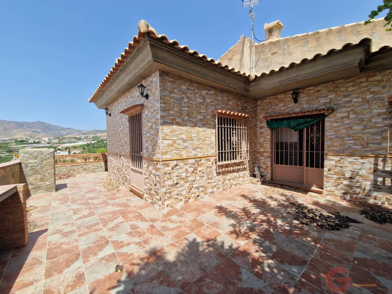 3 soveværelse Finca/Landehus til salg i Molvizar med swimmingpool garage - € 318.000 (Ref: 9168947)