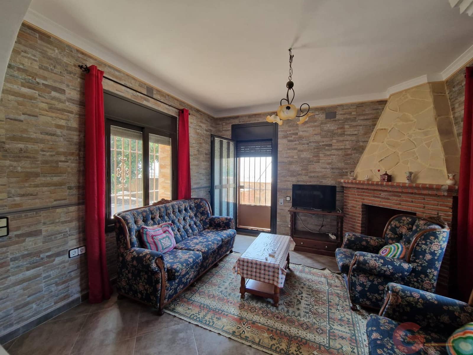 3 soveværelse Finca/Landehus til salg i Molvizar med swimmingpool garage - € 318.000 (Ref: 9168947)