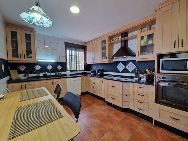 3 soverom Finca/Herregård til salgs i Molvízar med svømmebasseng - € 360 000 (Ref: 9302024)