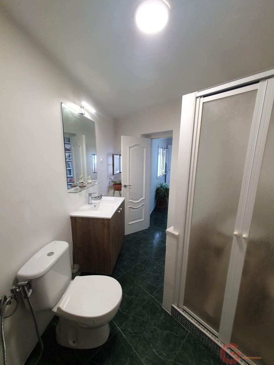 4 soverom Villa til salgs i Velez de Benaudalla med garasje - € 200 000 (Ref: 9321666)