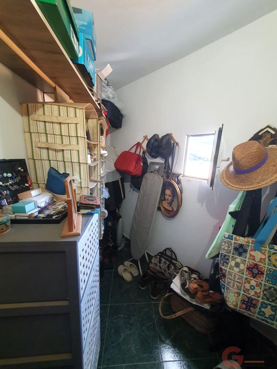 4 soverom Villa til salgs i Velez de Benaudalla med garasje - € 200 000 (Ref: 9321666)