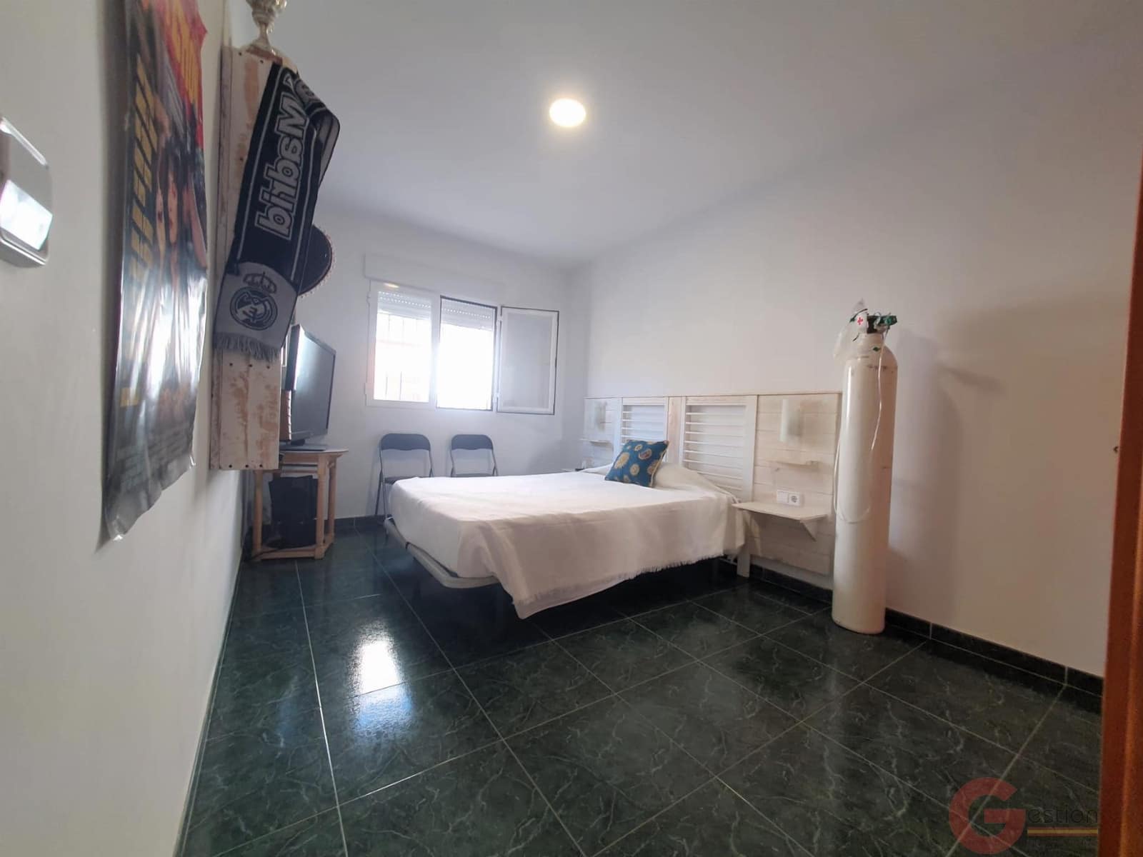 4 soverom Villa til salgs i Velez de Benaudalla med garasje - € 200 000 (Ref: 9321666)