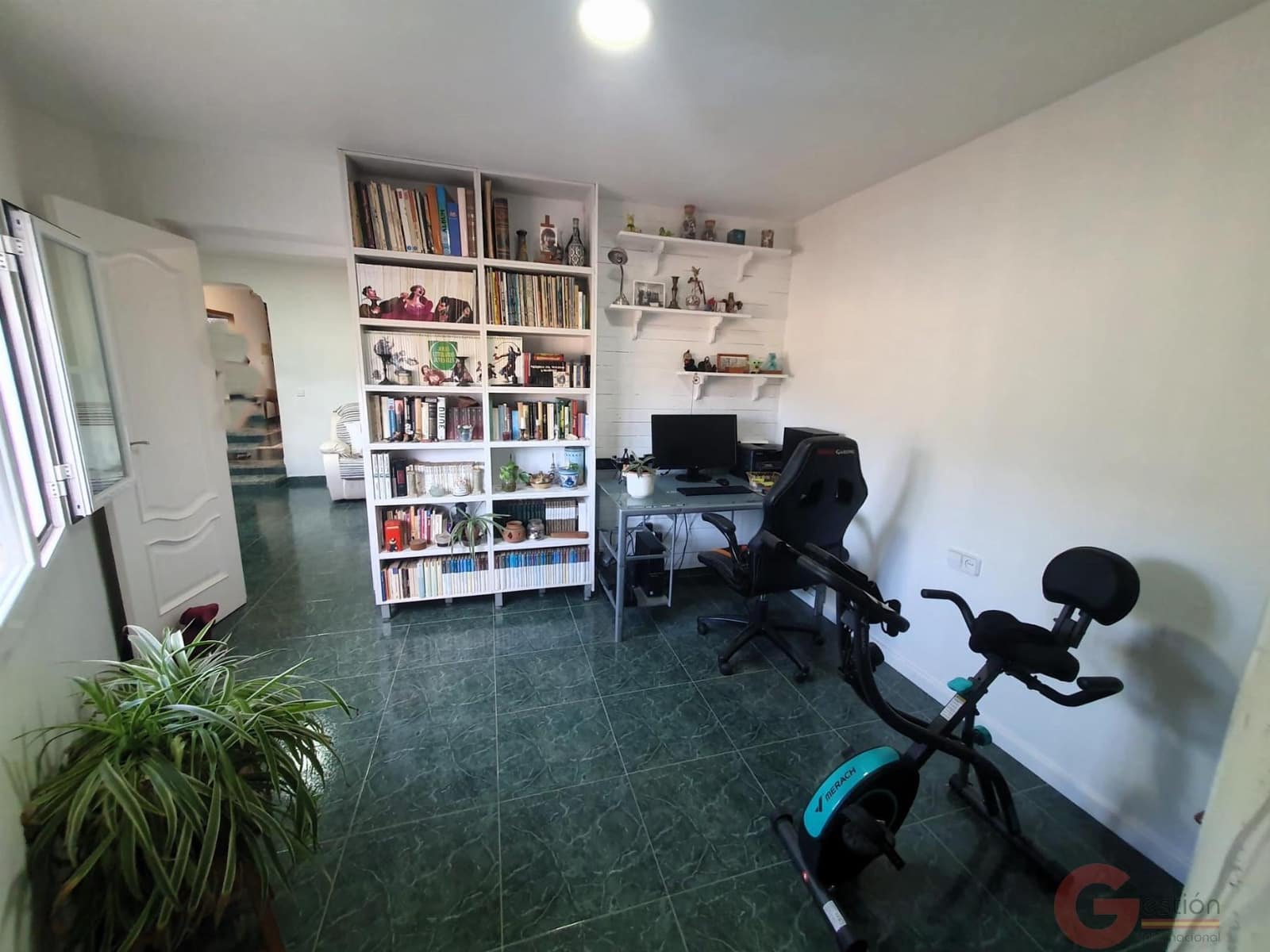 4 soverom Villa til salgs i Velez de Benaudalla med garasje - € 200 000 (Ref: 9321666)