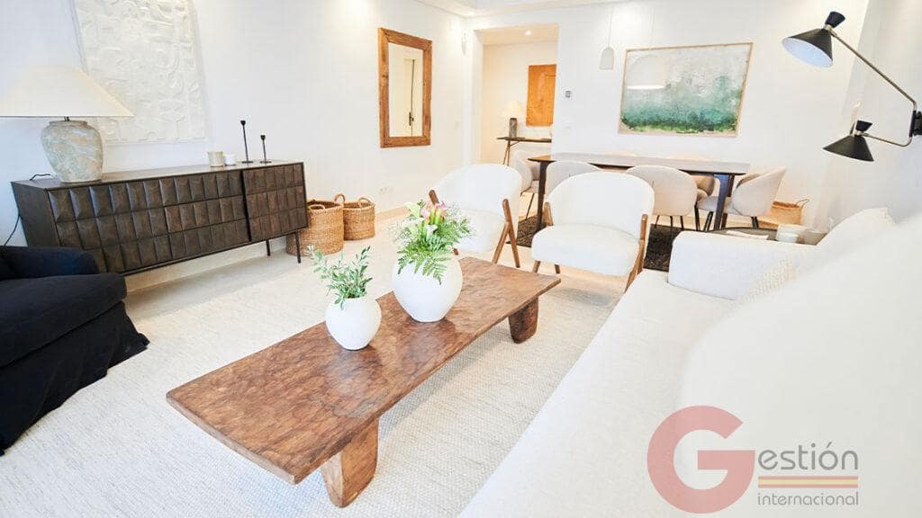 2 soveværelse Penthouse til salg i Nueva Andalucia med swimmingpool garage - € 680.000 (Ref: 9332832)