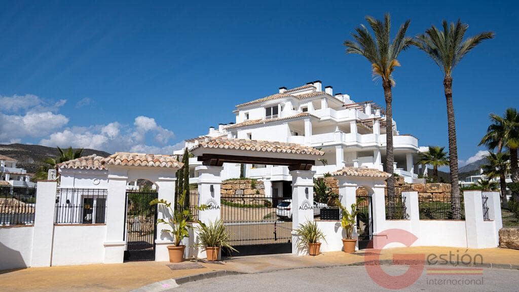 2 soveværelse Penthouse til salg i Nueva Andalucia med swimmingpool garage - € 680.000 (Ref: 9332832)