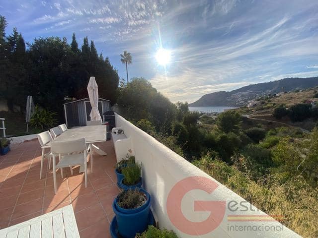 3 camera da letto Villa in vendita in La Herradura con piscina garage - 536.000 € (Rif: 9378489)