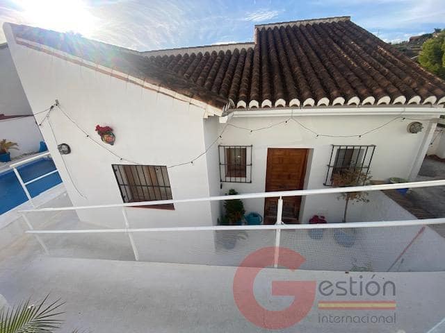 3 camera da letto Villa in vendita in La Herradura con piscina garage - 536.000 € (Rif: 9378489)