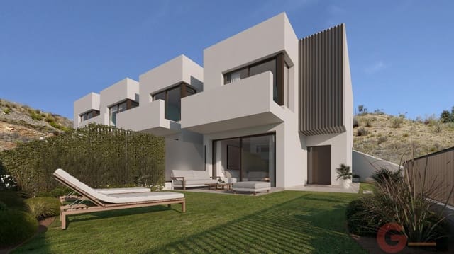 4 soveværelse Villa til salg i Rincón de la Victoria med garage - € 710.000 (Ref: 9385317)