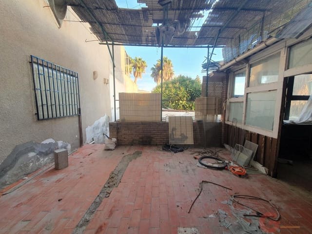 6 soveværelse Villa til salg i Motril med swimmingpool garage - € 478.000 (Ref: 9398278)